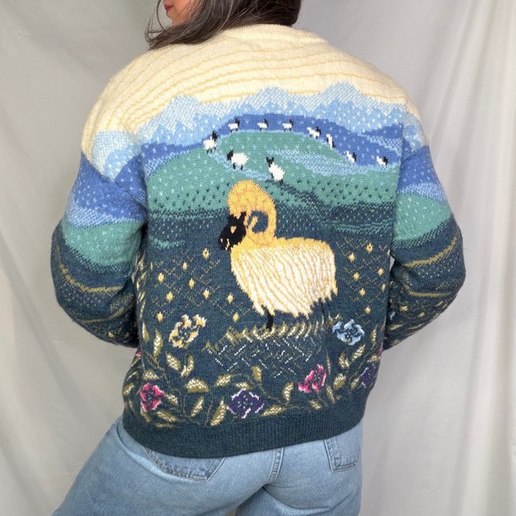Vintage Wool Sheep Sweater Simply Splendid Pastoral Landscape Dog Scenic Scene M - Picture 3 of 12